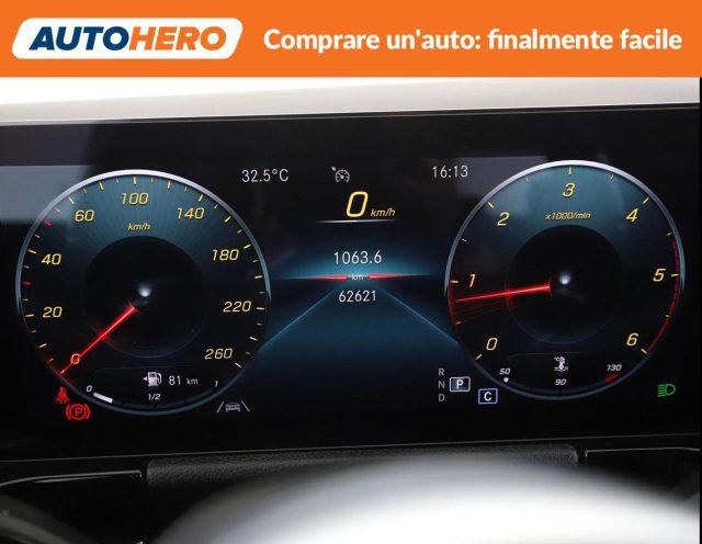 MERCEDES-BENZ GLA 200 d Automatic Premium