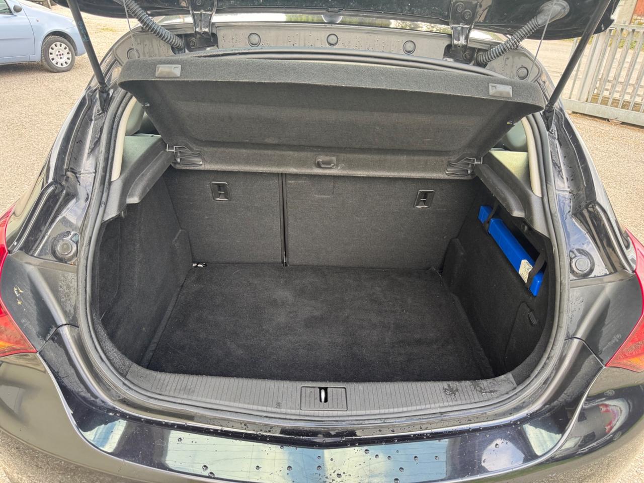 Opel Astra 1.7 CDTI 110CV 5 porte Cosmo