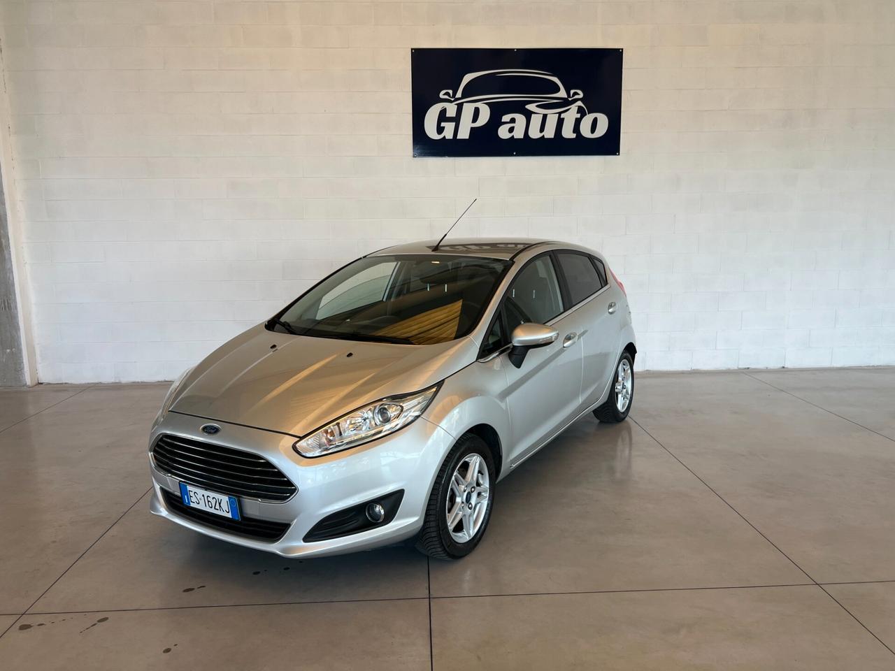 Ford Fiesta 1.0 80CV 5 porte Titanium OK NEOPATENTATI