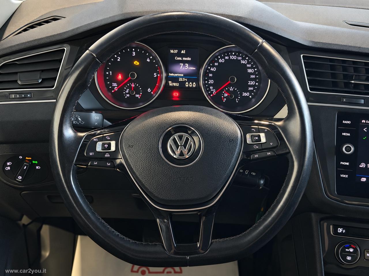 VOLKSWAGEN Tiguan 2.0 TDI 4MOTION Style BMT