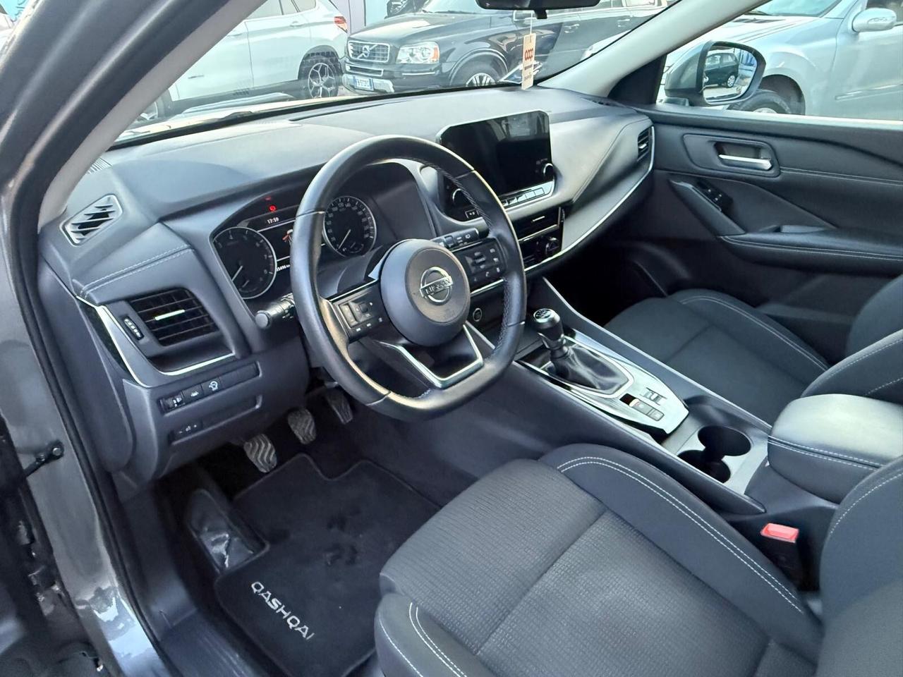 Nissan Qashqai MHEV 140 CV Business