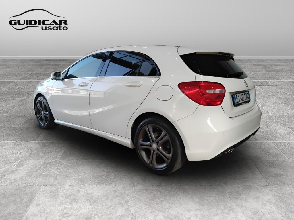Mercedes-Benz Classe A - W176 - A 180 Sport E6