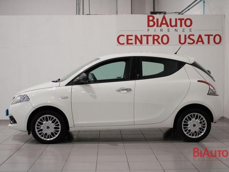 Lancia Ypsilon Ypsilon 1.2 69 CV 5 porte Silver