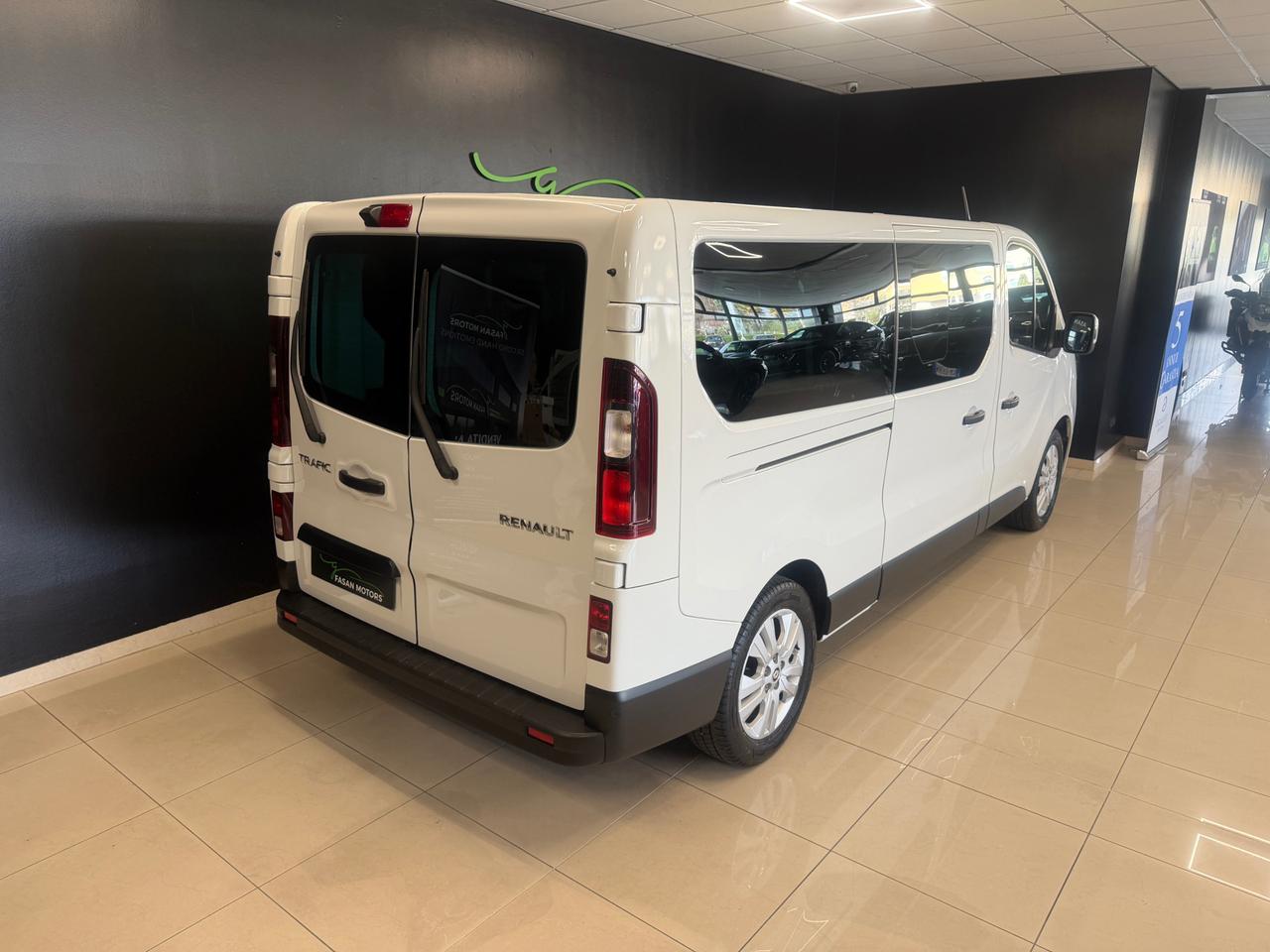 RENAULT Trafic 2.0 blue dci 110cv L2 Authentic