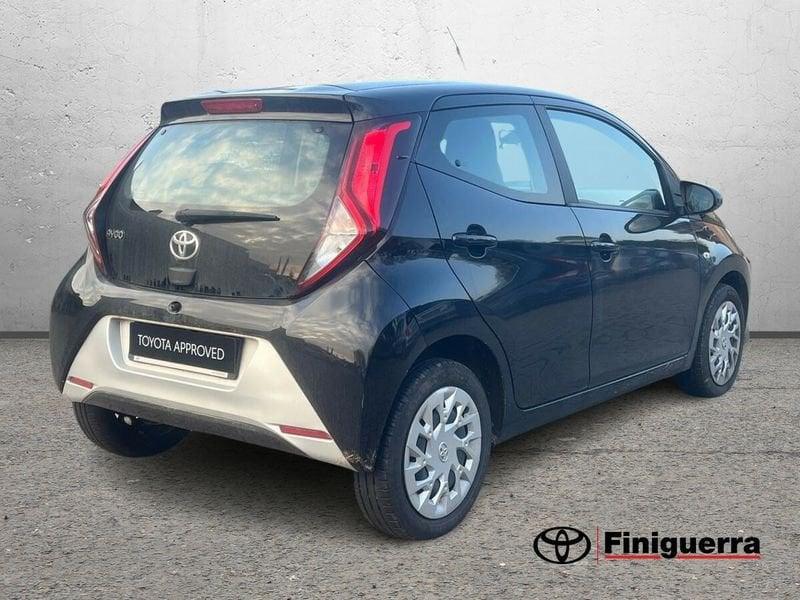 Toyota Aygo Aygo Connect 1.0 VVT-i 72 CV 5 porte x-play MMT