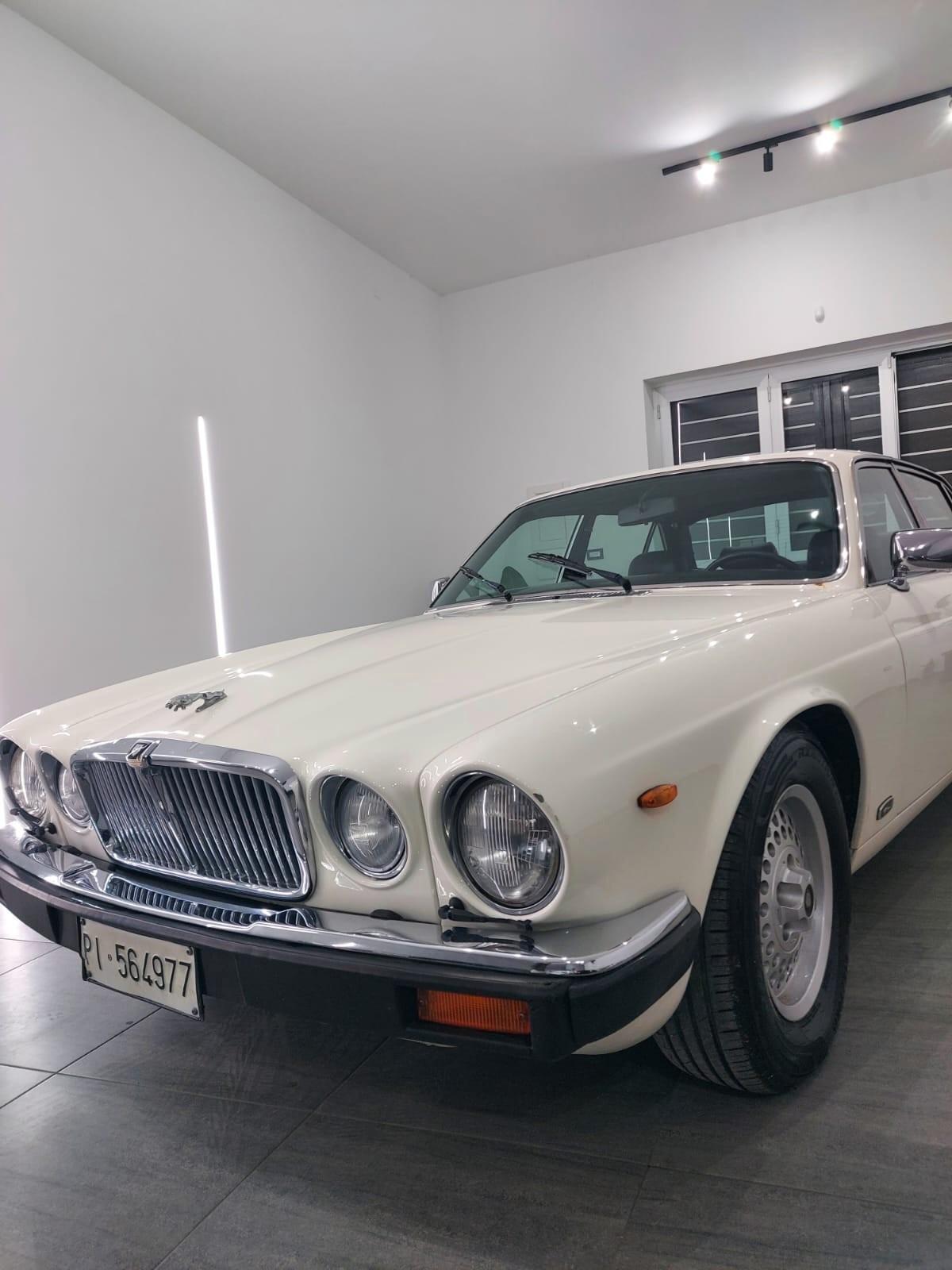 Jaguar XJ6 4.2 SOVEREIGN 1983