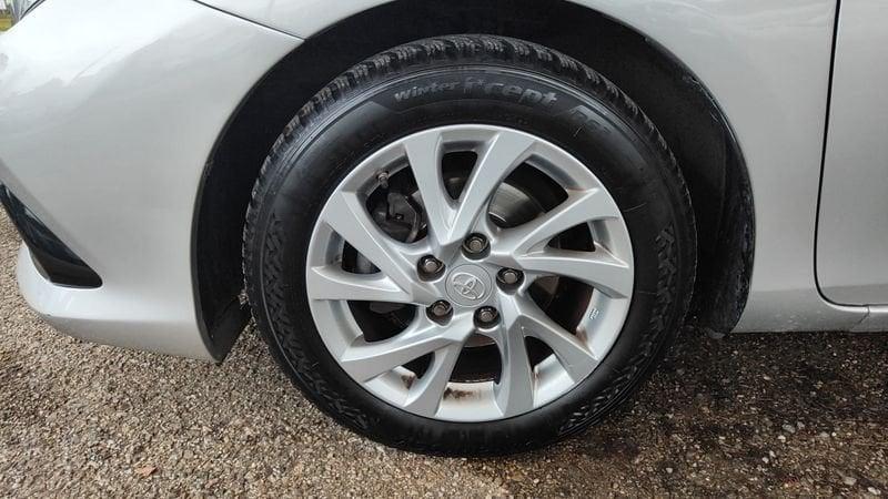 Toyota Auris 1.8 Hybrid Active