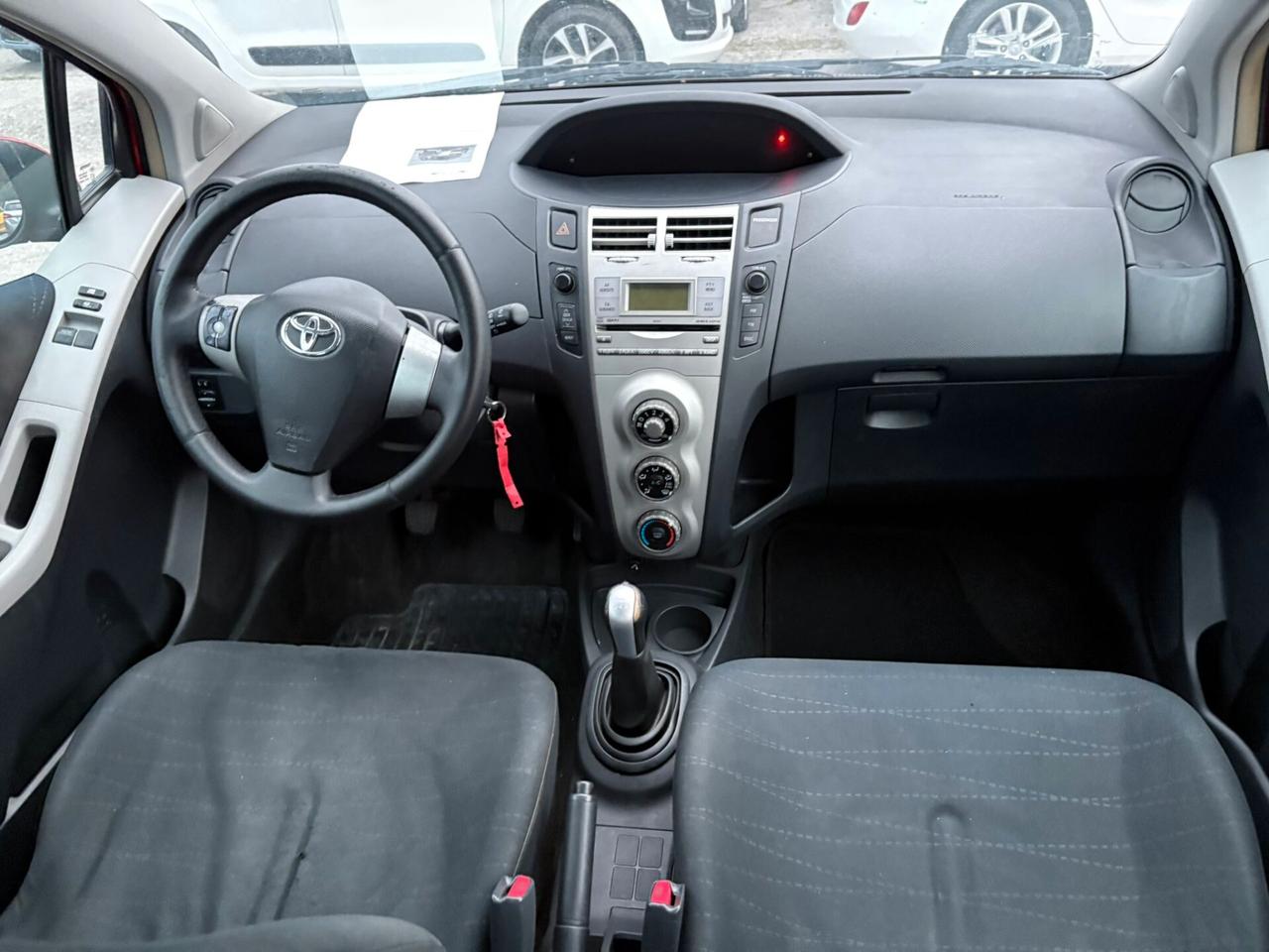 Toyota Yaris 1.0 5 porte