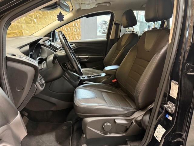 Ford Kuga 2.0 TDCI 150 CV S&S 4WD Powershift Titanium