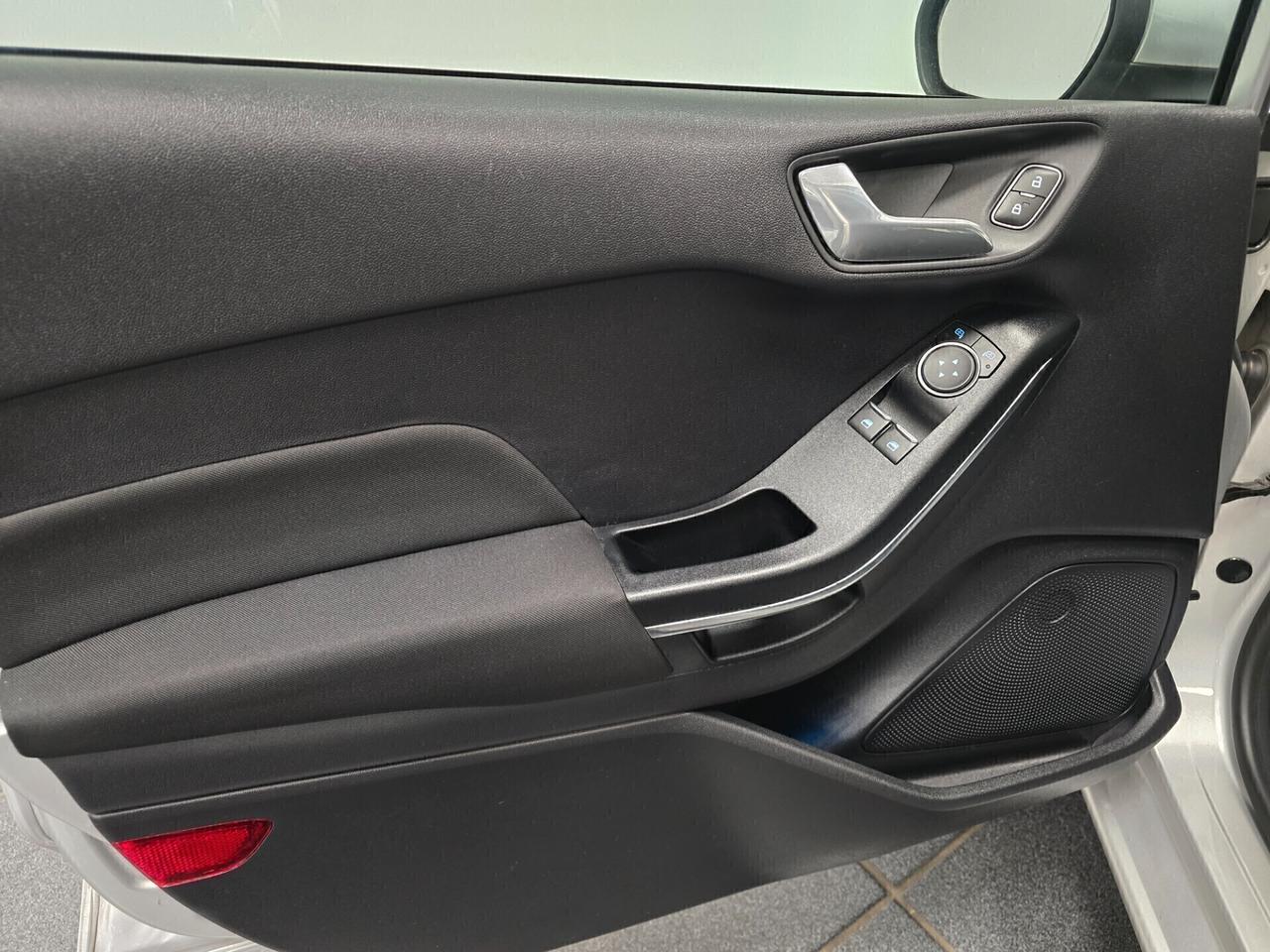 Ford Fiesta 1.1 85 CV 5 porte Titanium OK NEOPATENTATI