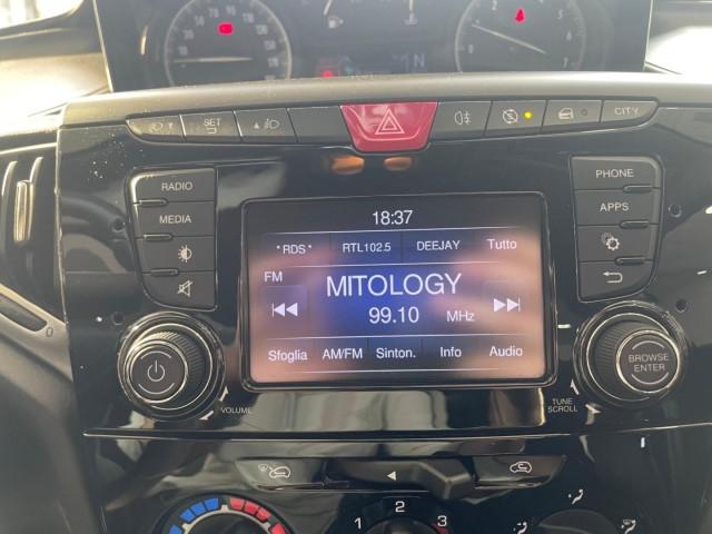 Lancia Ypsilon Ypsilon 0.9 85cv benzina Automatico Bluetooth