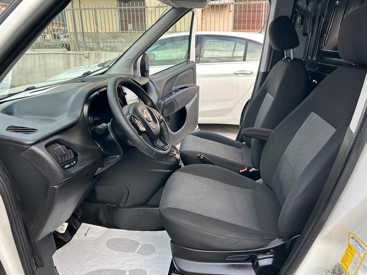 Fiat Doblo Maxi 1.6mljt 105cv DOPPIA PORTA LATERALE