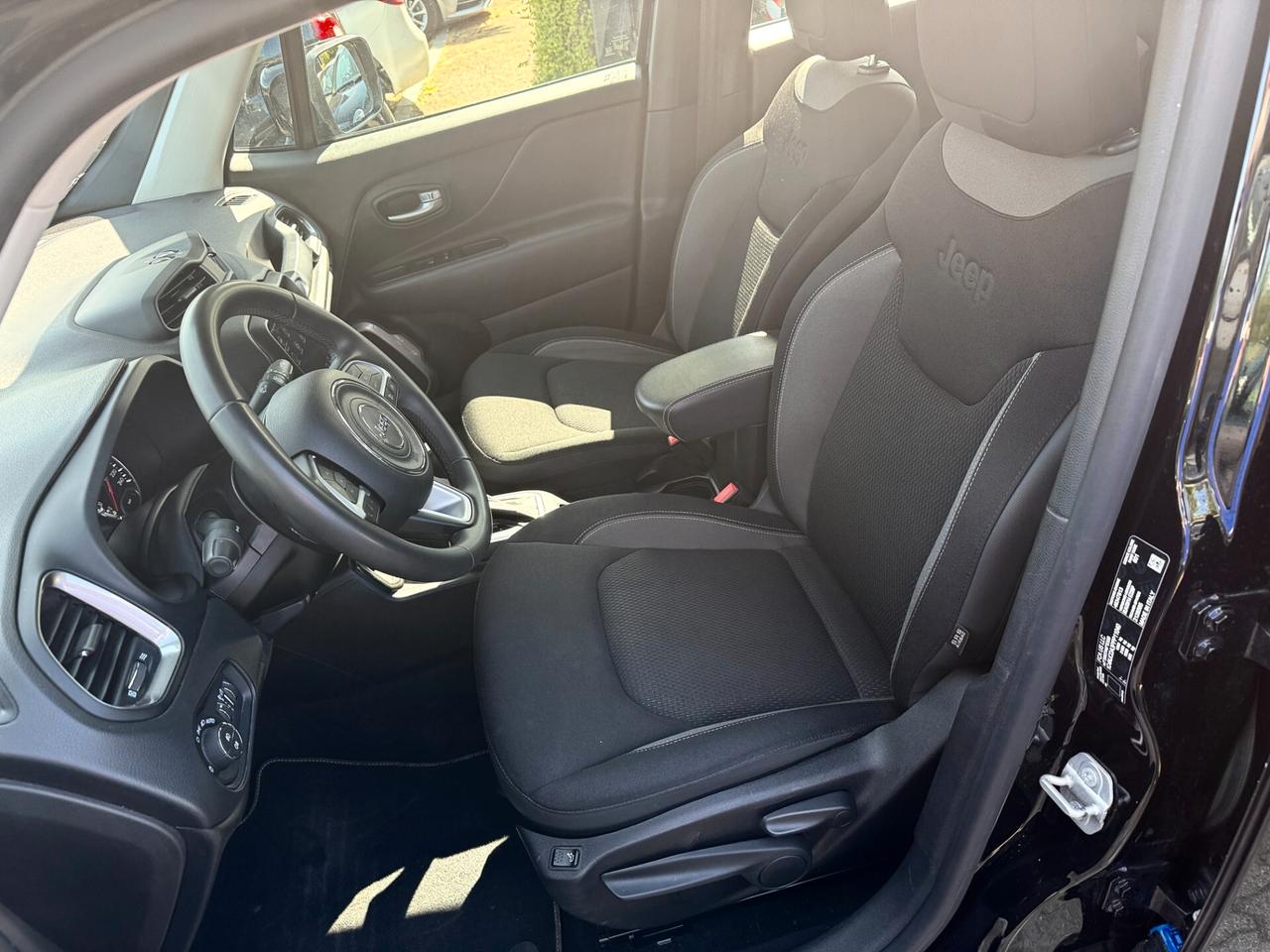 Jeep Renegade 1.5 Turbo T4 MHEV Limited