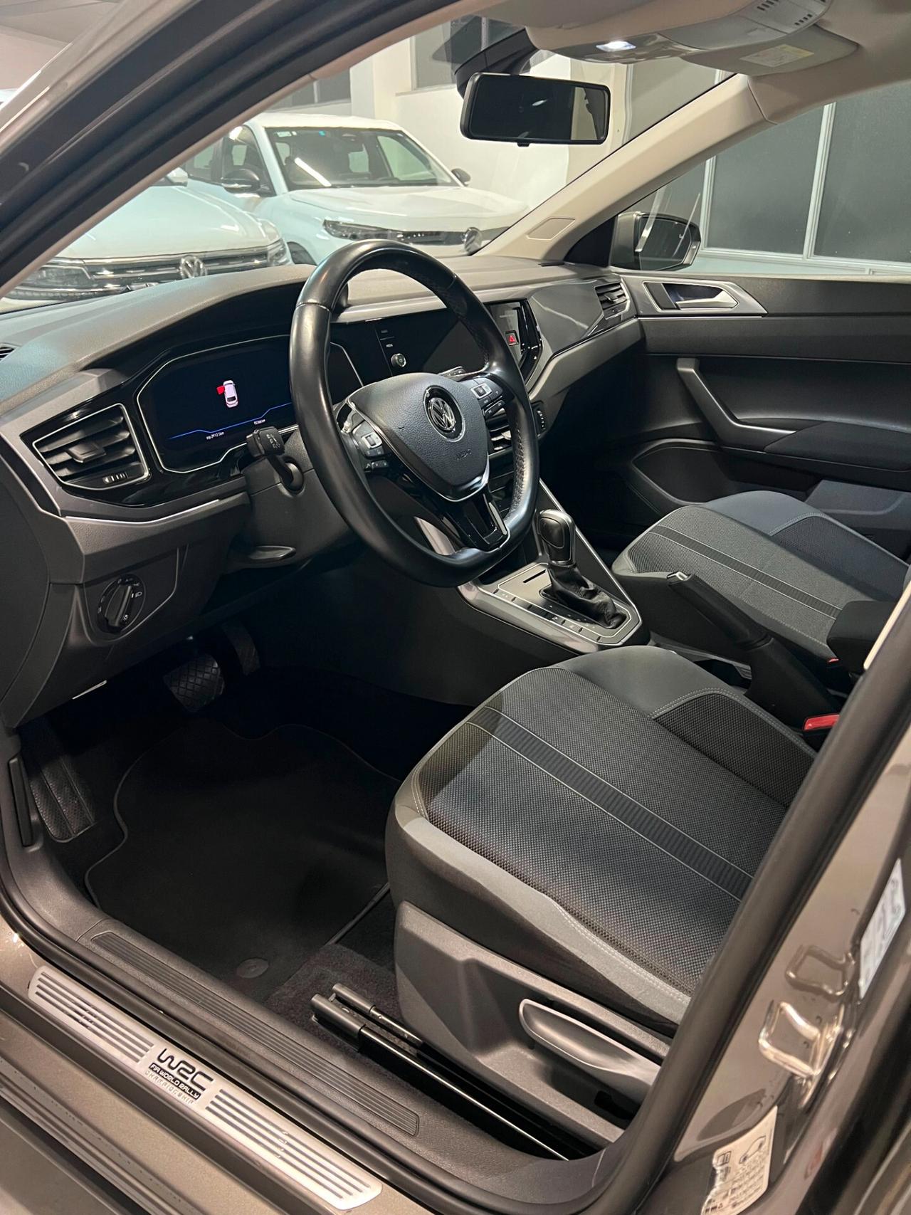 Volkswagen Polo 1.0 TSI DSG R-line -Tetto apribile