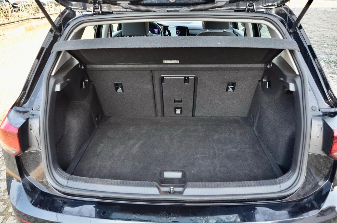 VOLKSWAGEN GOLF 1.0 TSI LIFE 110cv, UFF ITALIANA, EURO 6D, NAVI, APPLE ANDROID, LUCI AMBIENTE, PERMUTE