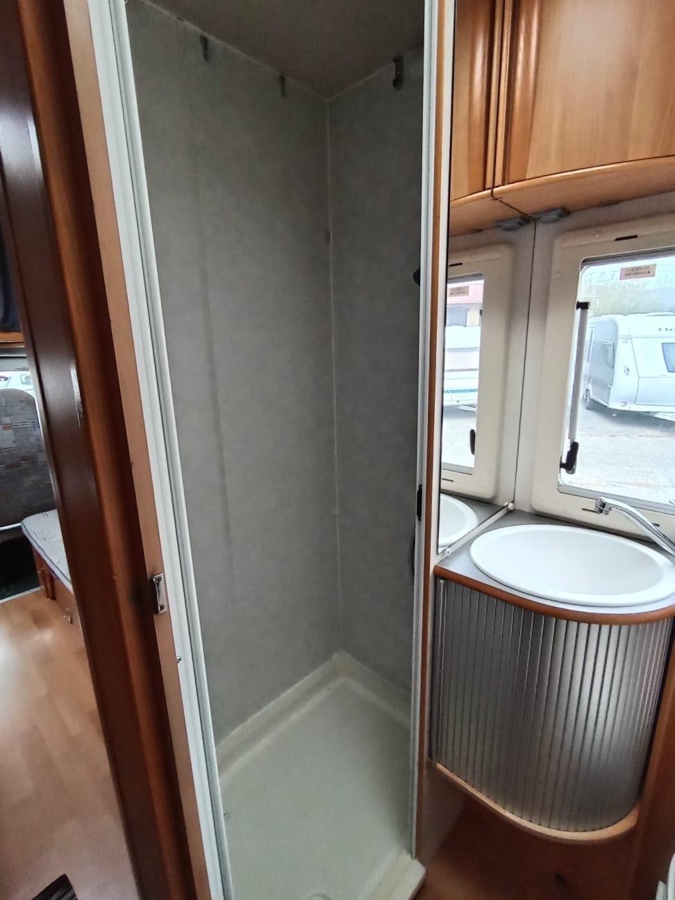 MANSARDATO adria CORAL del 2005 in saldo 733