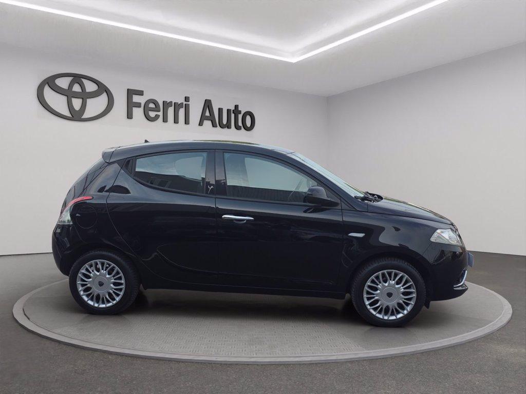 LANCIA Ypsilon 1.2 silver 69cv del 2017
