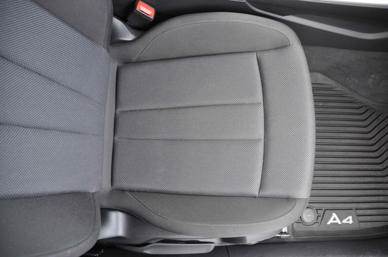 Audi A4 Avant 30 TDI/136 CV S tronic Business