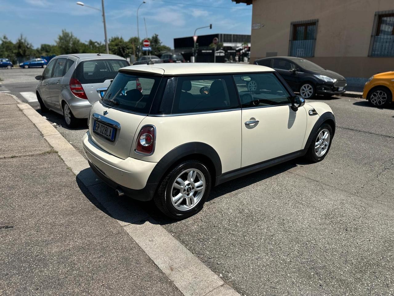 Mini Mini 1.6 16V One (55kW)