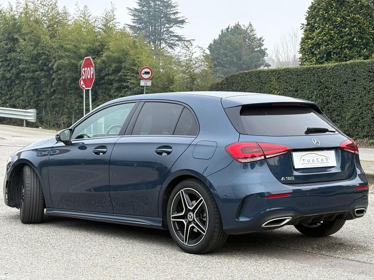 Mercedes-Benz A 180 Premium A 180 NIGHT PACK