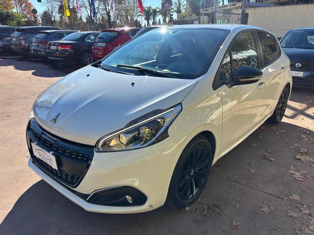 PEUGEOT 208 1° serie PureTech 82 5 porte BLACK LINE