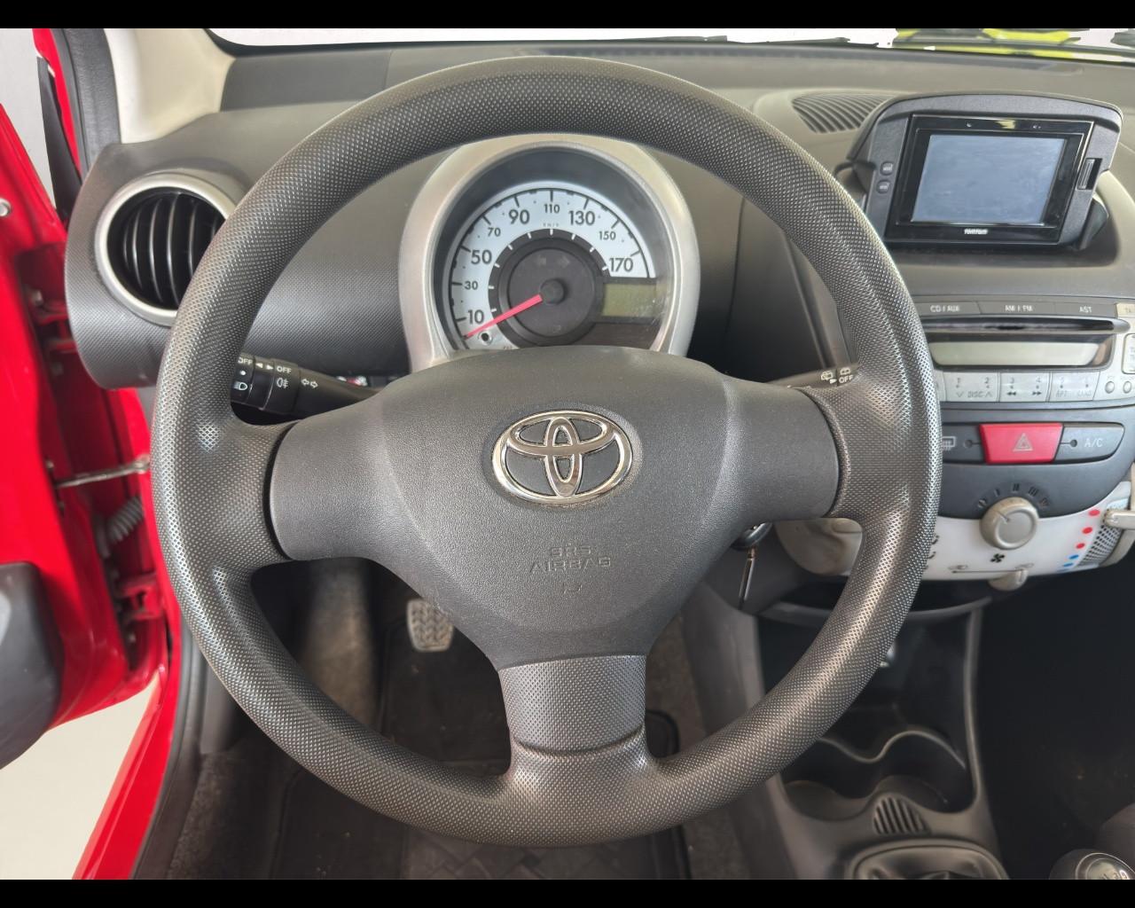 TOYOTA Aygo 1ª serie - Aygo 1.0 12V VVT-i 5 porte Active Connect