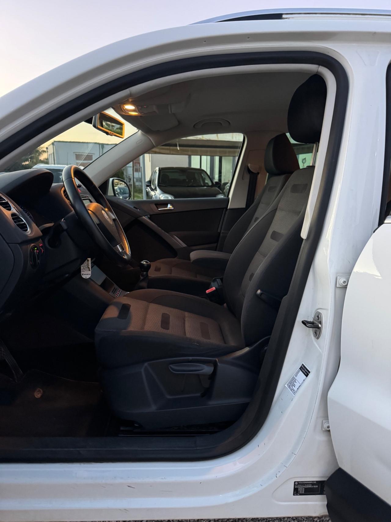Volkswagen Tiguan 2.0 TDI DPF 4MOTION Sport & Style