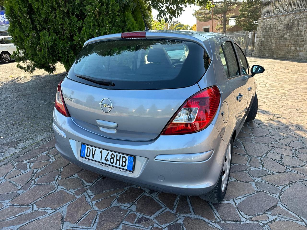 Opel Corsa 1.2 5 porte Easytronic Enjoy NEOPATENTATI