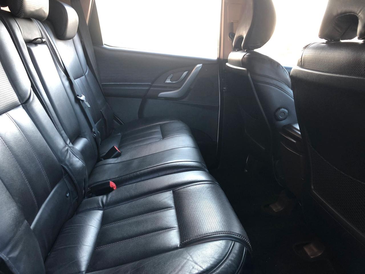 Mahindra XUV500 2.2 16V AWD W8 7 POSTI