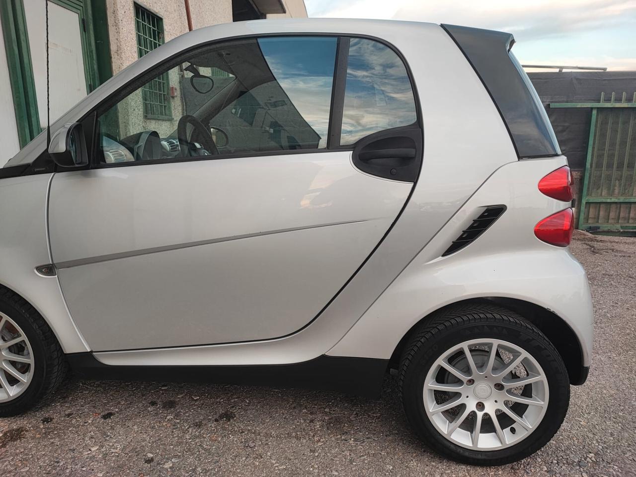 Smart ForTwo 1.0 BENZINA NEOPATENTATI OTTIME CONDIZIONI