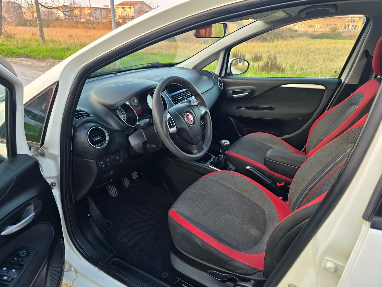 Fiat Punto 1.4 Natural Powver- Con GARANZIA - NEOPATENTATI