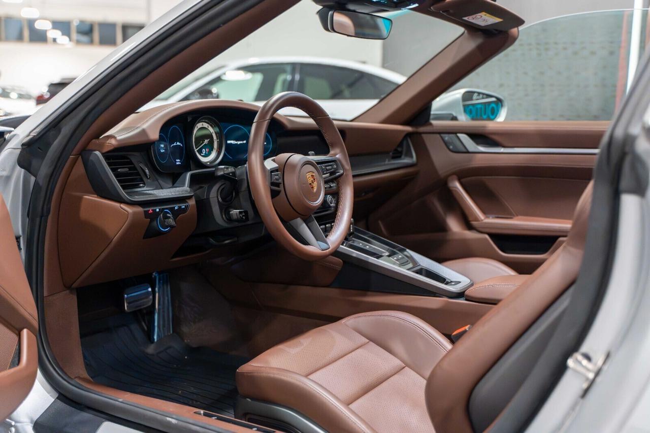 Porsche 911 992 Targa 4 SPORTDESIGN/CHRONO/SCARICHI
