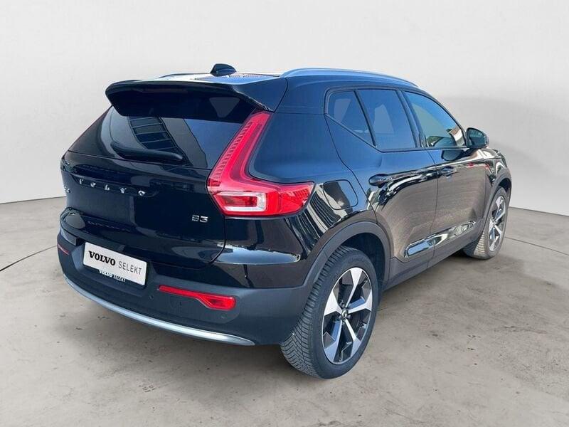 Volvo XC40 B3 163+14 CV Automatico Mild Hybird LED Core