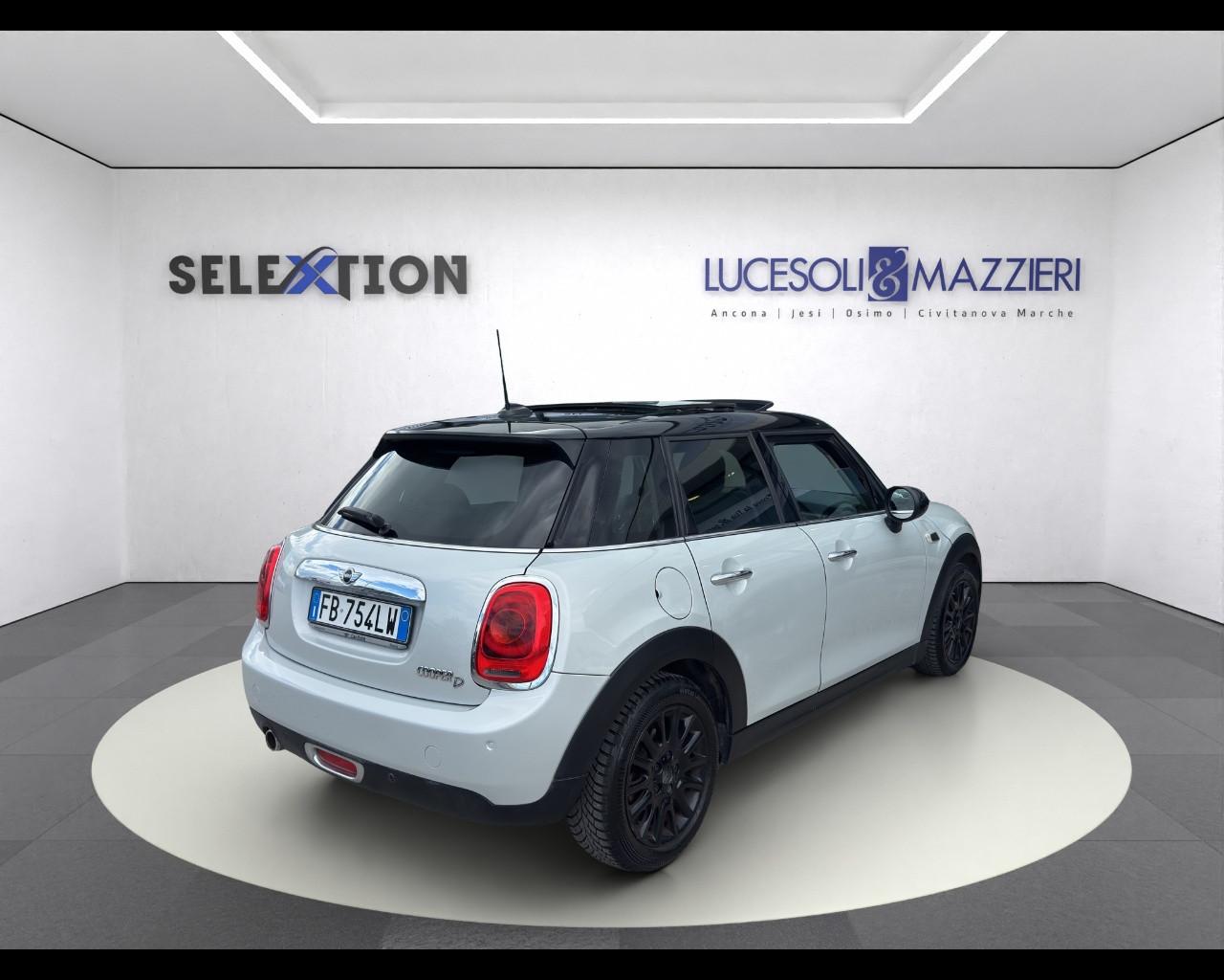 MINI Mini 5 porte (F55) - Mini 1.5 Cooper D Business 5 porte