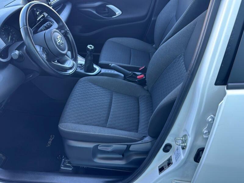 Toyota Yaris Yaris 1.0 Active