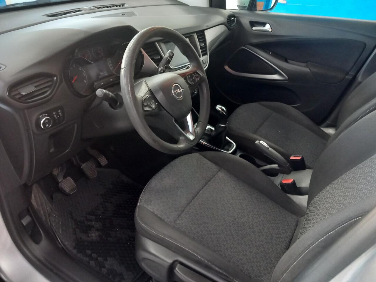Opel Crossland anno 2018 1.2 benzina 105 mila km