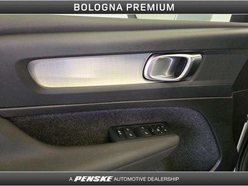 Volvo XC40 XC40 B3 automatico Core