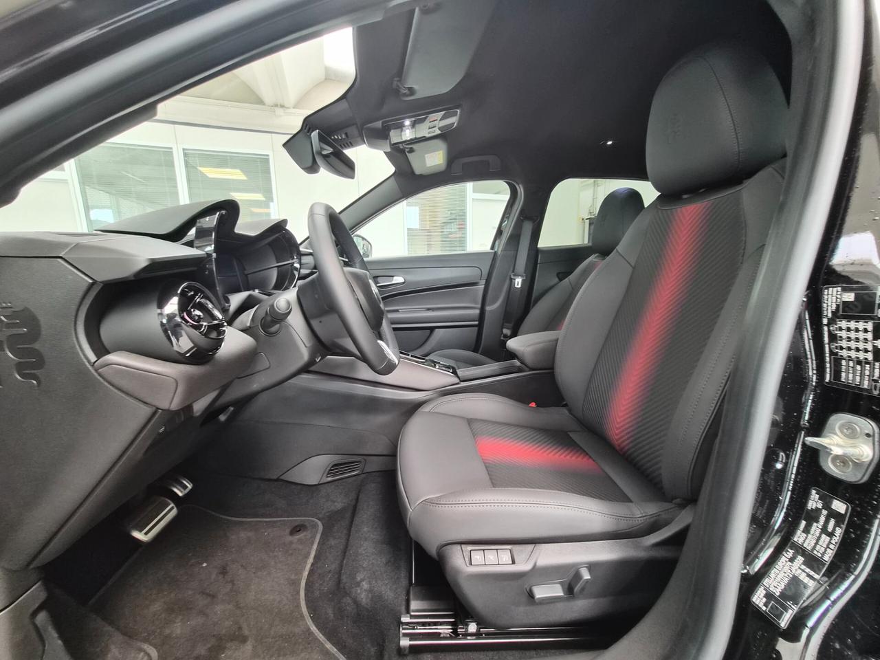 Alfa Romeo Junior 1.2 145 CV Hybrid eDCT6 Ti