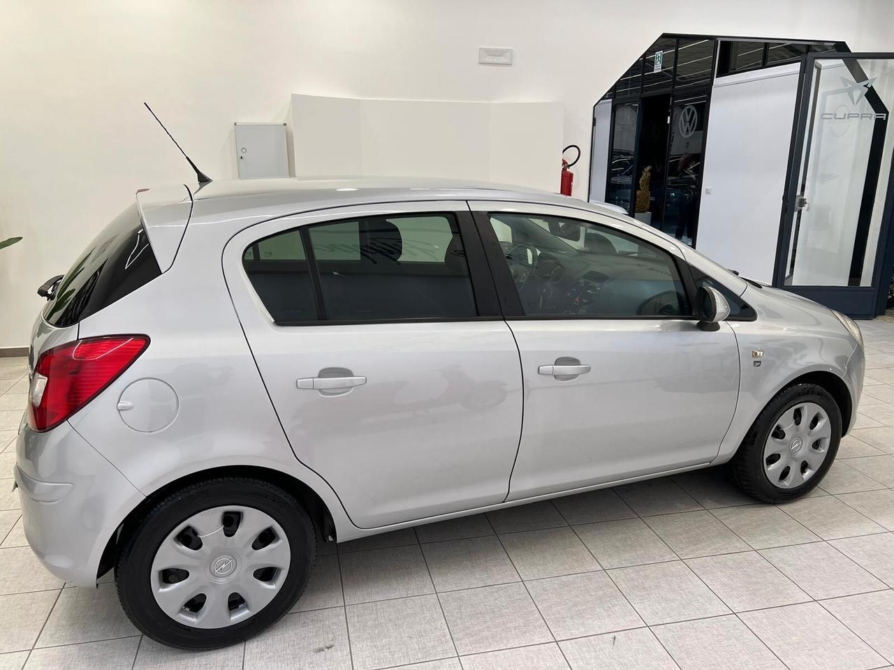 Opel Corsa 1.3 CDTI 75CV 5porte Cosmo 2010