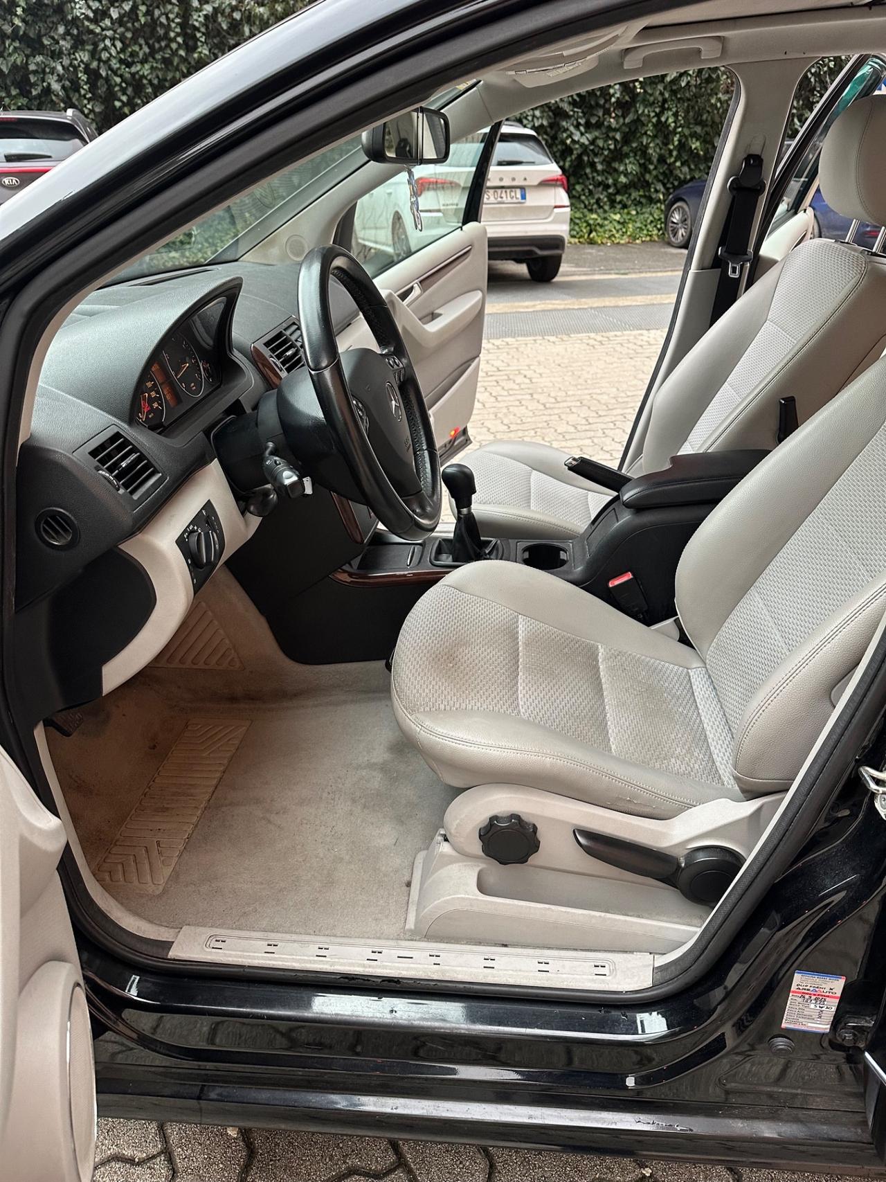 Mercedes-benz A 160 BlueEFFICIENCY Coupé Executive