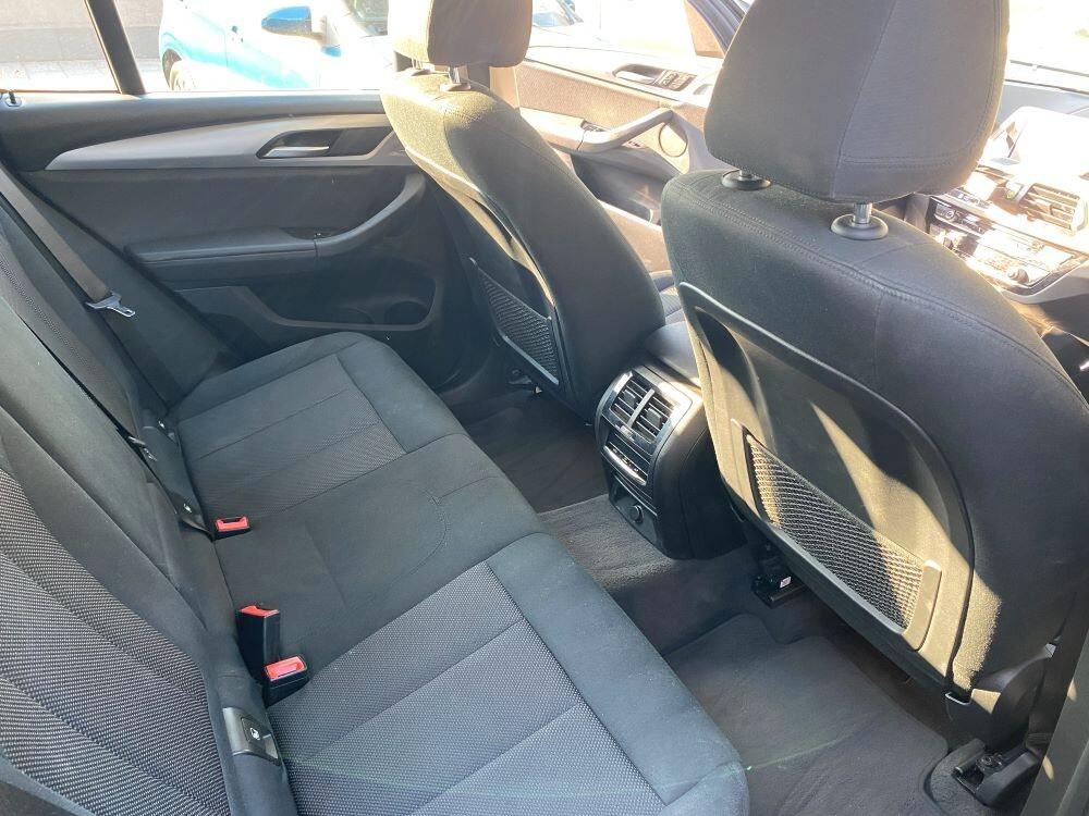 Bmw X3 sDrive18d xLine