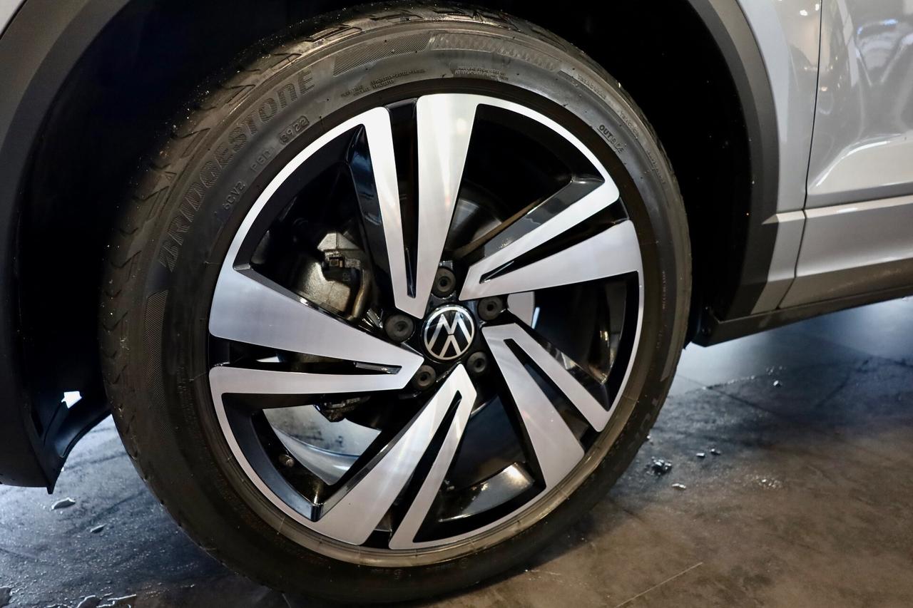 VOLKSWAGEN T-ROC 1.5 TSI ACT DSG R-LINE km 30.000