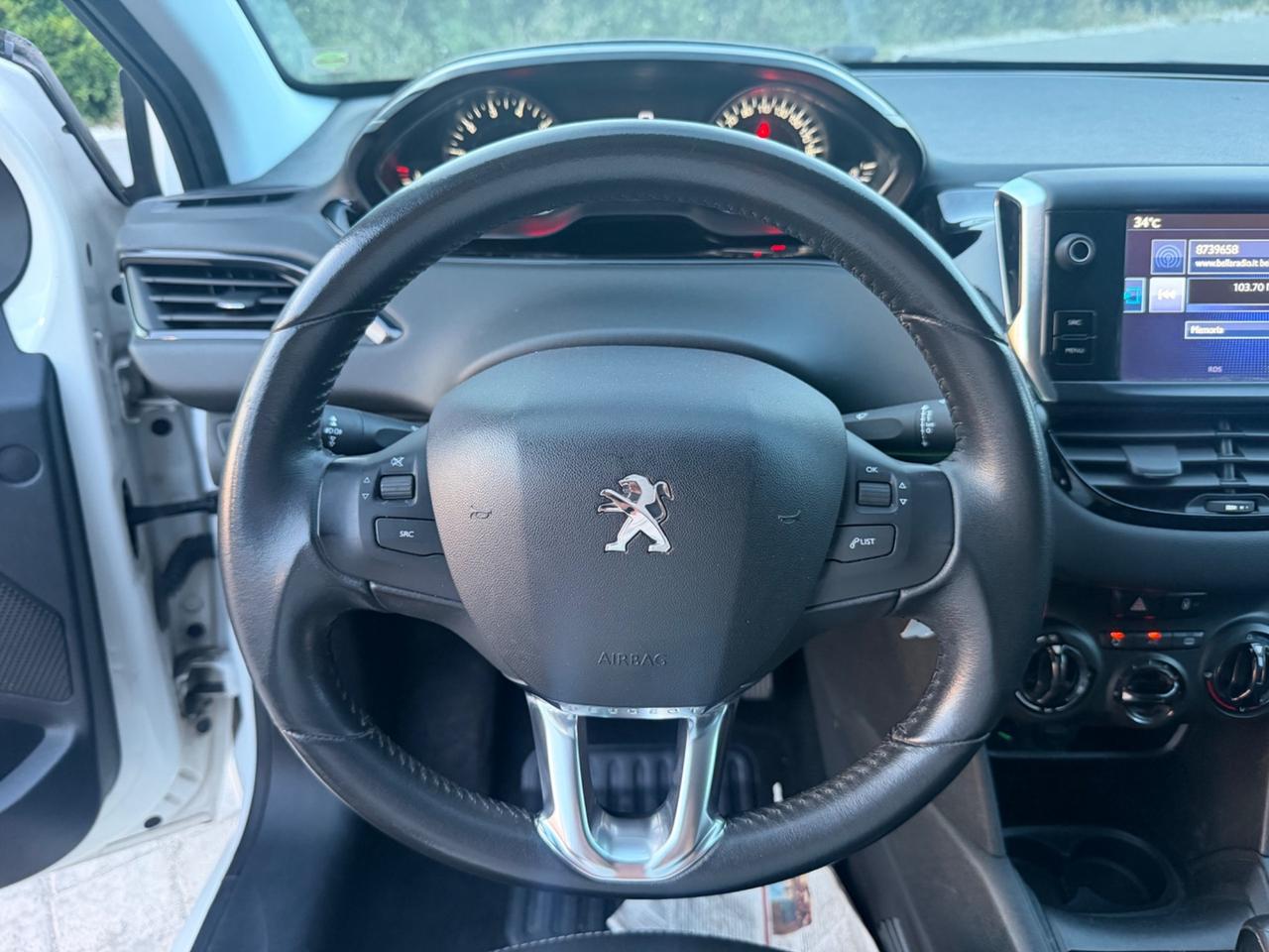 Peugeot 208 PureTech 82 5p. GPL Allure