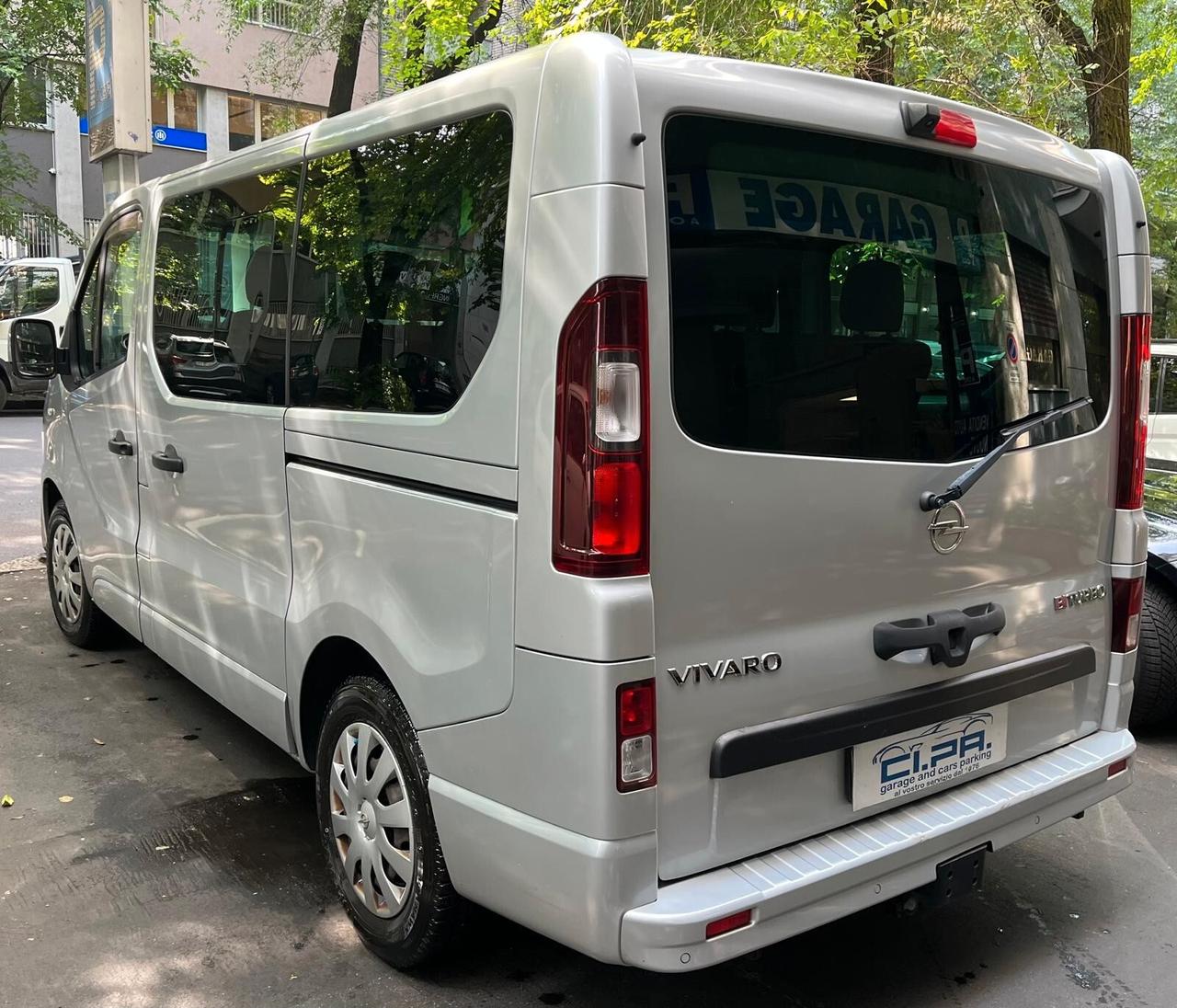 Opel Vivaro 29 1.6 BiTurbo 9 POSTI
