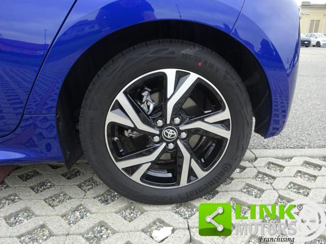 TOYOTA Yaris 1.5 Hybrid 5 porte Trend neopatentati