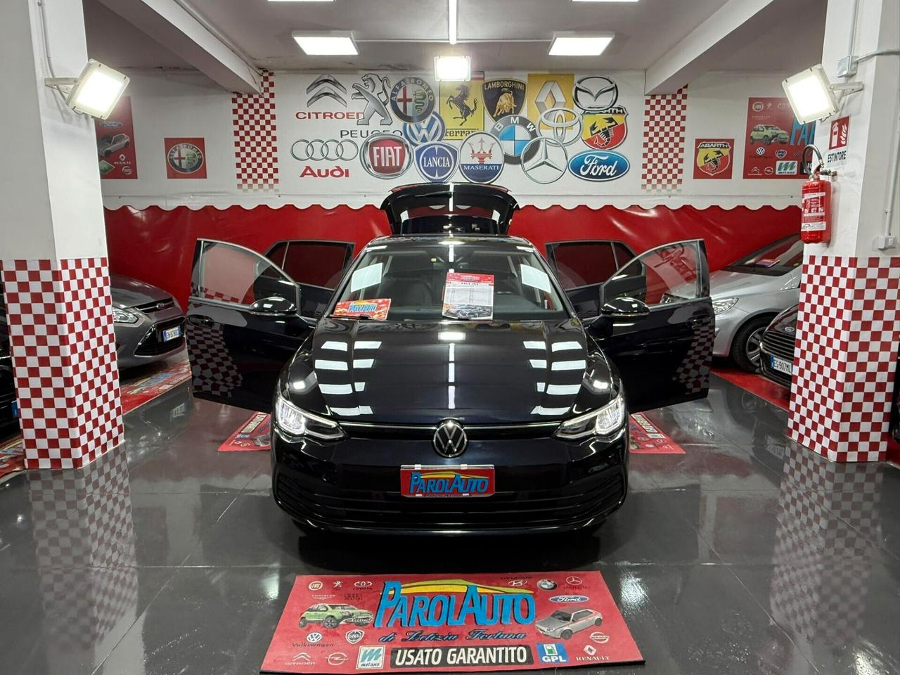 Volkswagen Golf 8 DSG 2.0 150cv BlueMotion - 2020