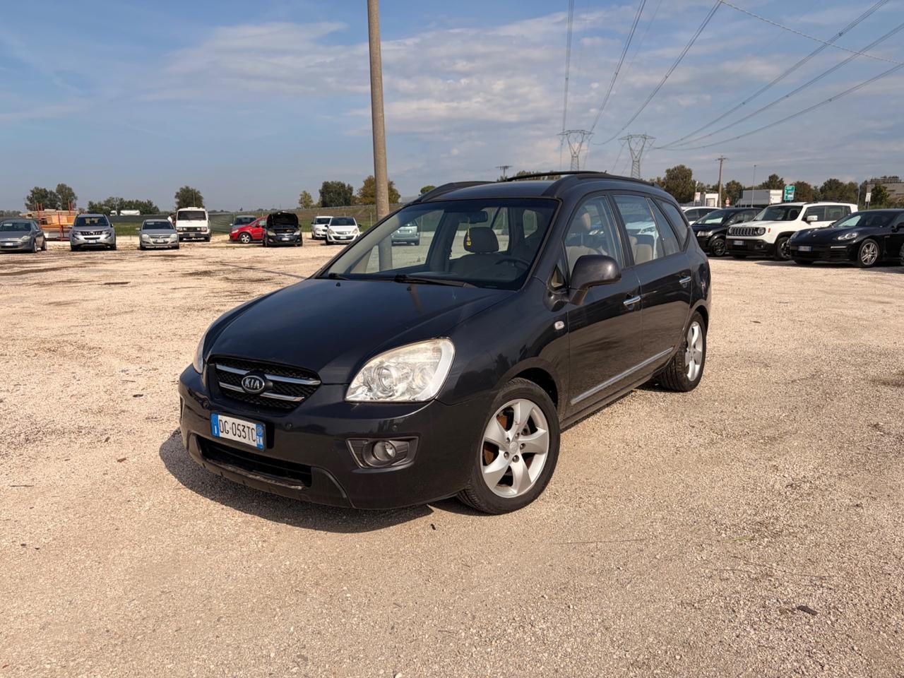 Kia Carens 2.0 16V CRDi VGT LX Family