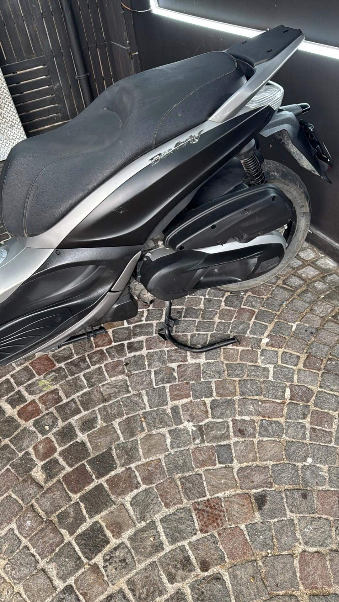 Piaggio Beverly 350 Base DK 57929