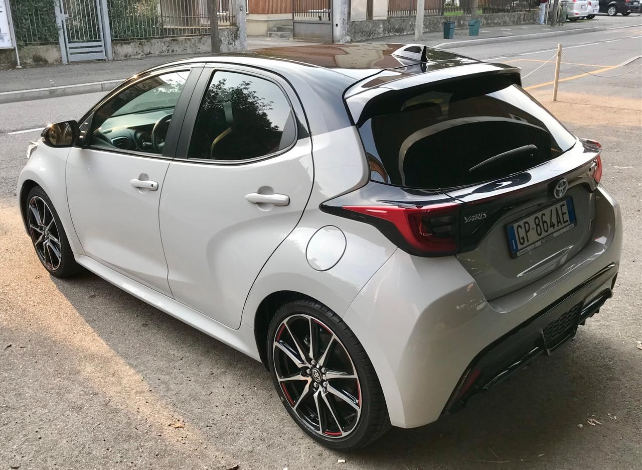 Toyota Yaris 1.5 Hybrid 5 porte GR Sport