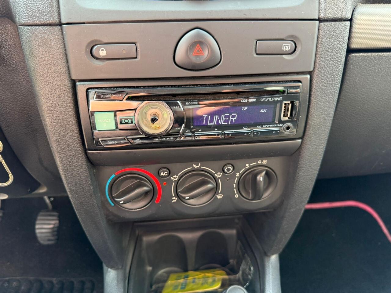 Renault Clio Storia 1.2 3 porte GPL Confort NEOPATENTATI